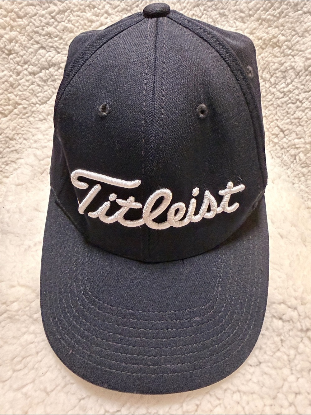 Titleist Large XL Black w/White Baseball Hat Cap Stretch Fitted 23.5 inch